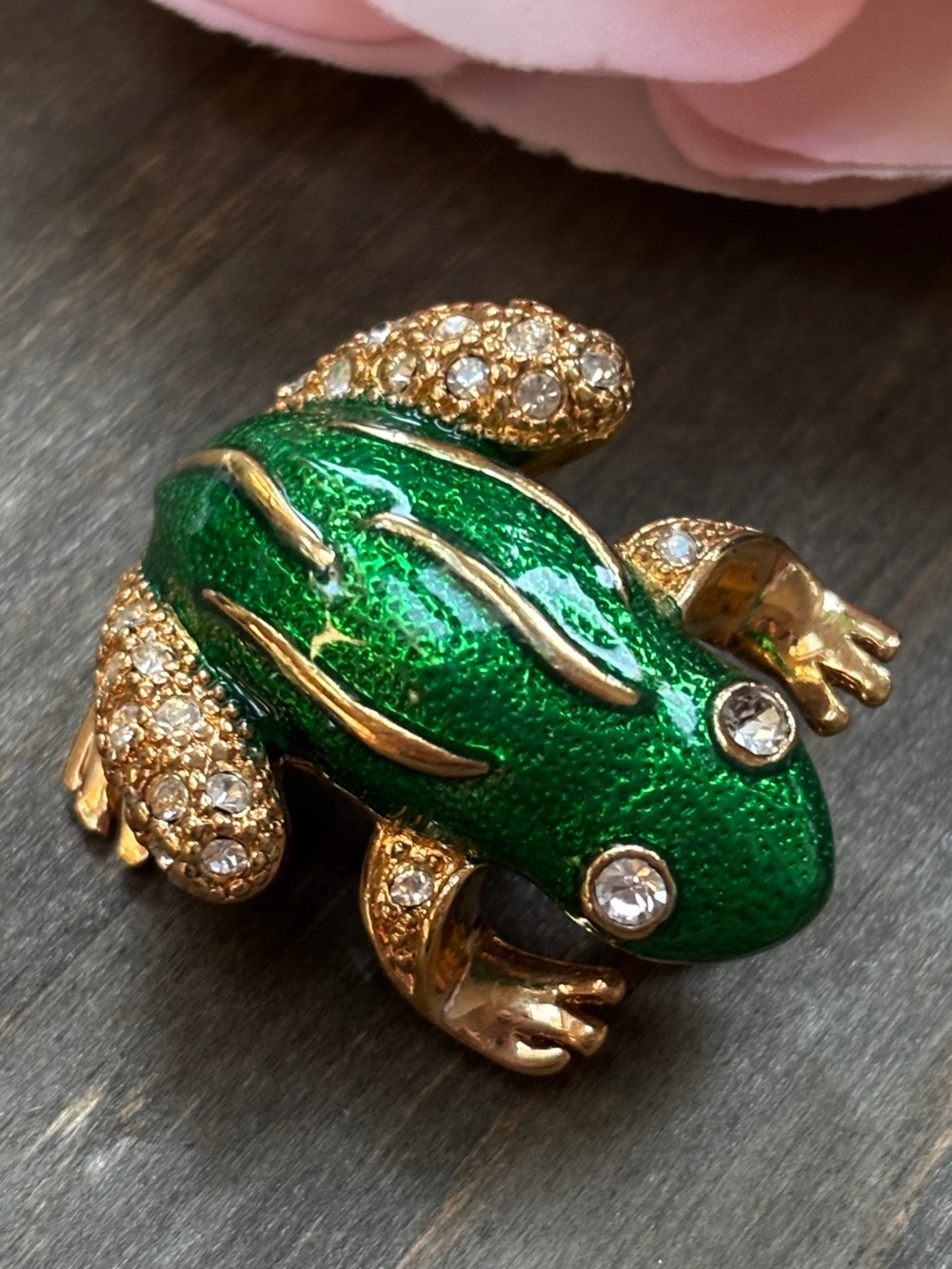 Vintage Green Enamel Frog Gold Brooch with Rhinestones